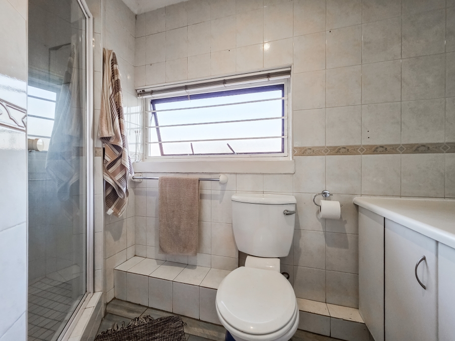 3 Bedroom Property for Sale in Die Hoewes Gauteng