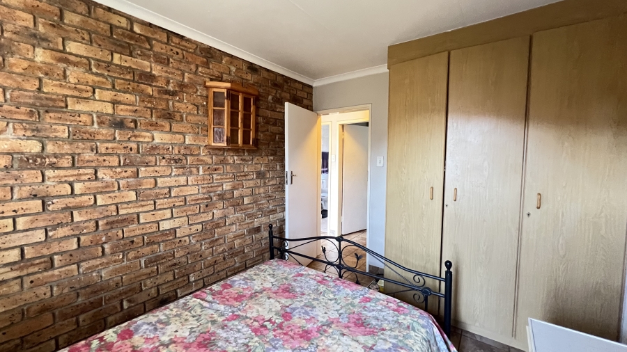 3 Bedroom Property for Sale in Rangeview Gauteng