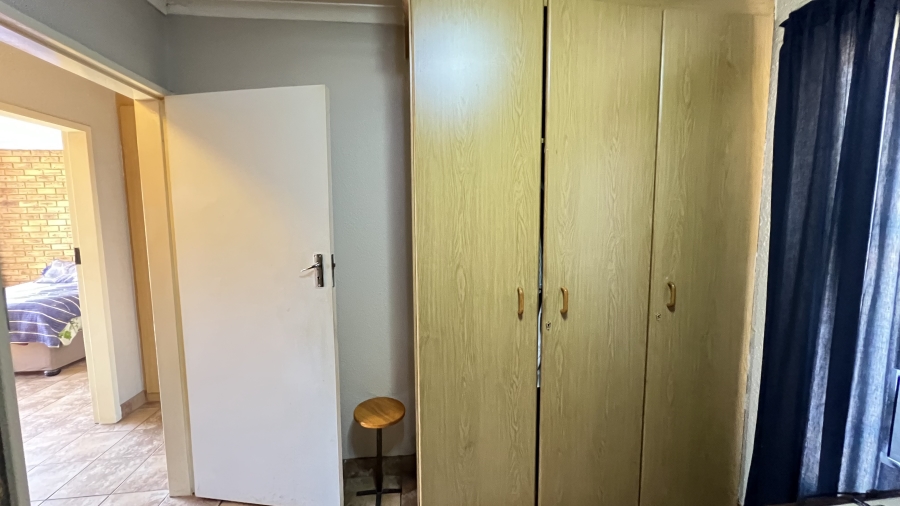 3 Bedroom Property for Sale in Rangeview Gauteng