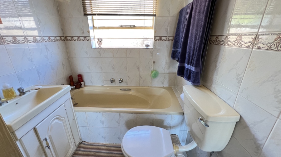 3 Bedroom Property for Sale in Rangeview Gauteng
