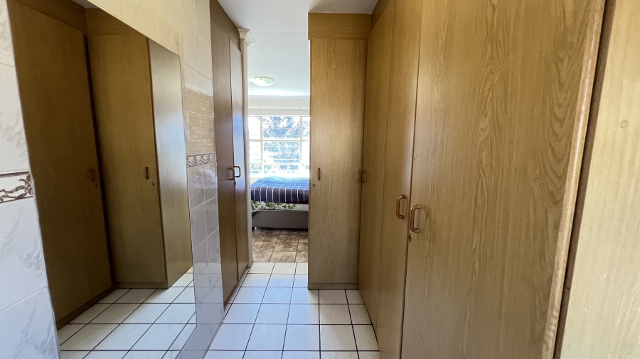 3 Bedroom Property for Sale in Rangeview Gauteng