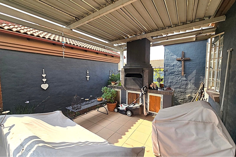 3 Bedroom Property for Sale in Montana Park Gauteng