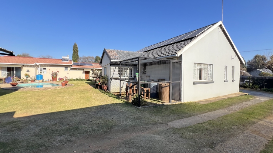 3 Bedroom Property for Sale in Monument Gauteng