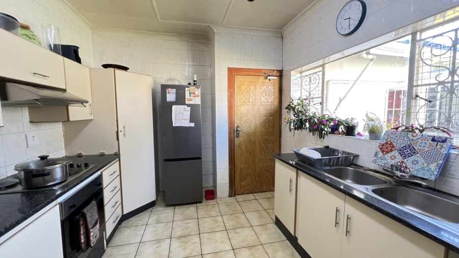 3 Bedroom Property for Sale in Monument Gauteng