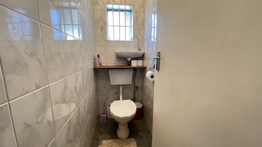 3 Bedroom Property for Sale in Monument Gauteng