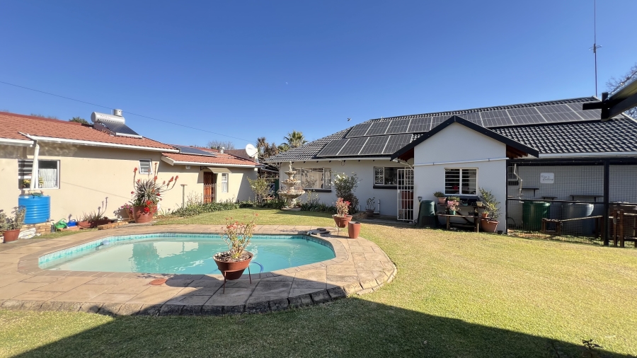 3 Bedroom Property for Sale in Monument Gauteng