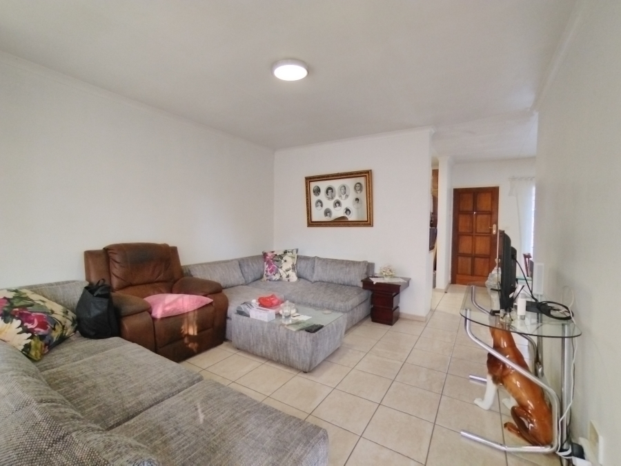 2 Bedroom Property for Sale in Pierre Van Ryneveld Gauteng