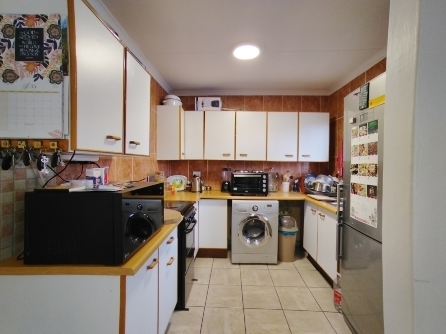 2 Bedroom Property for Sale in Pierre Van Ryneveld Gauteng
