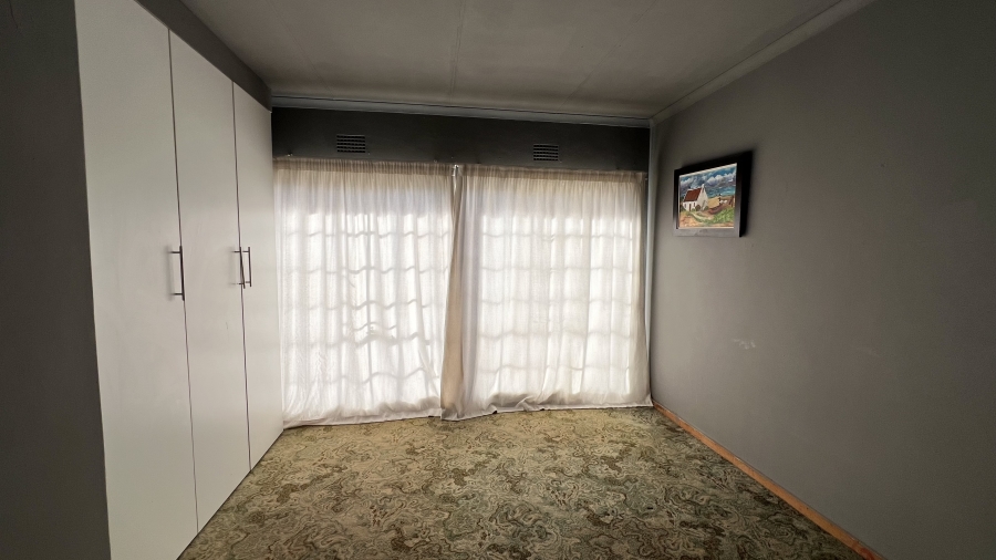 4 Bedroom Property for Sale in Randfontein South Gauteng