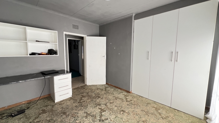 4 Bedroom Property for Sale in Randfontein South Gauteng