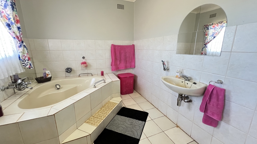 4 Bedroom Property for Sale in Randfontein South Gauteng