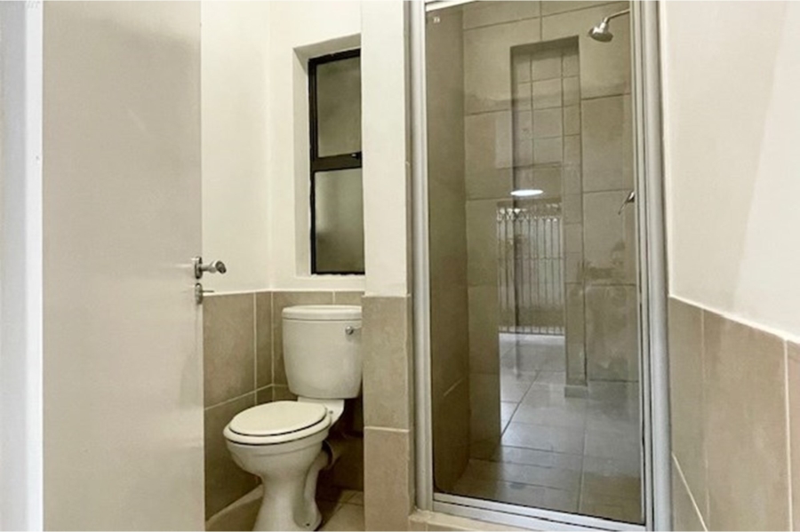 To Let 2 Bedroom Property for Rent in Sandown Gauteng
