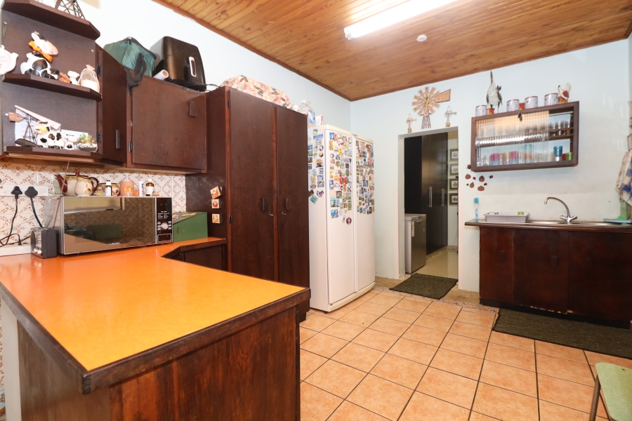 To Let 4 Bedroom Property for Rent in Horison Park Gauteng