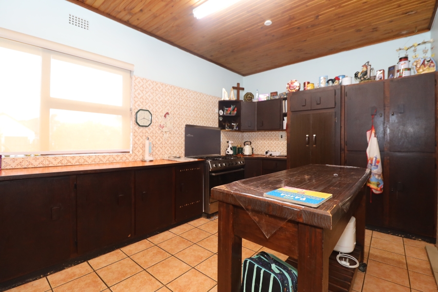 To Let 4 Bedroom Property for Rent in Horison Park Gauteng
