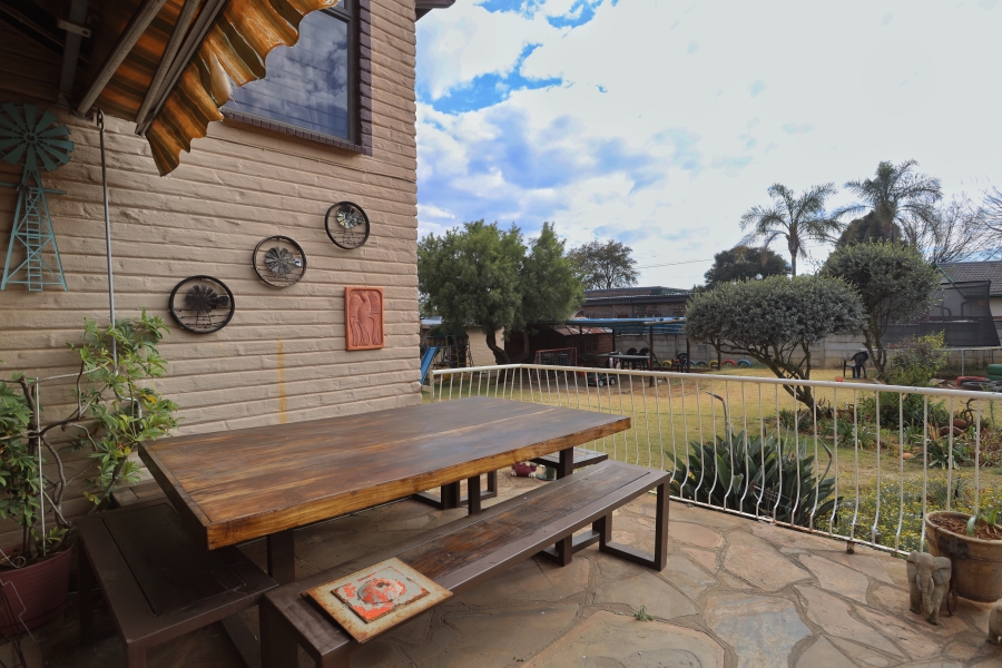 To Let 4 Bedroom Property for Rent in Horison Park Gauteng