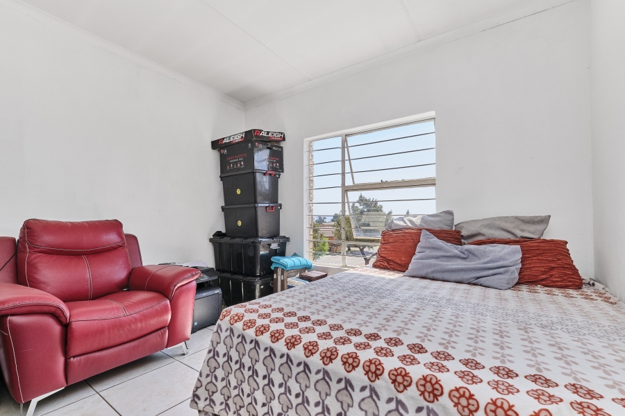 2 Bedroom Property for Sale in Honeypark Gauteng