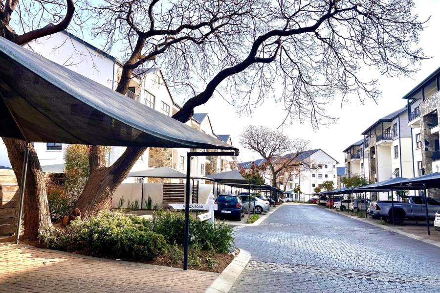 3 Bedroom Property for Sale in Crowthorne AH Gauteng
