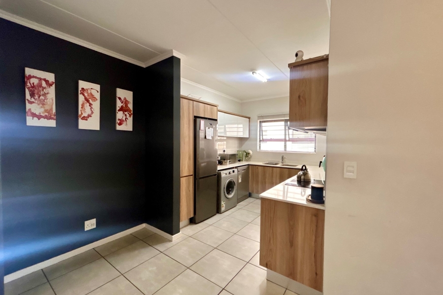 3 Bedroom Property for Sale in Crowthorne AH Gauteng