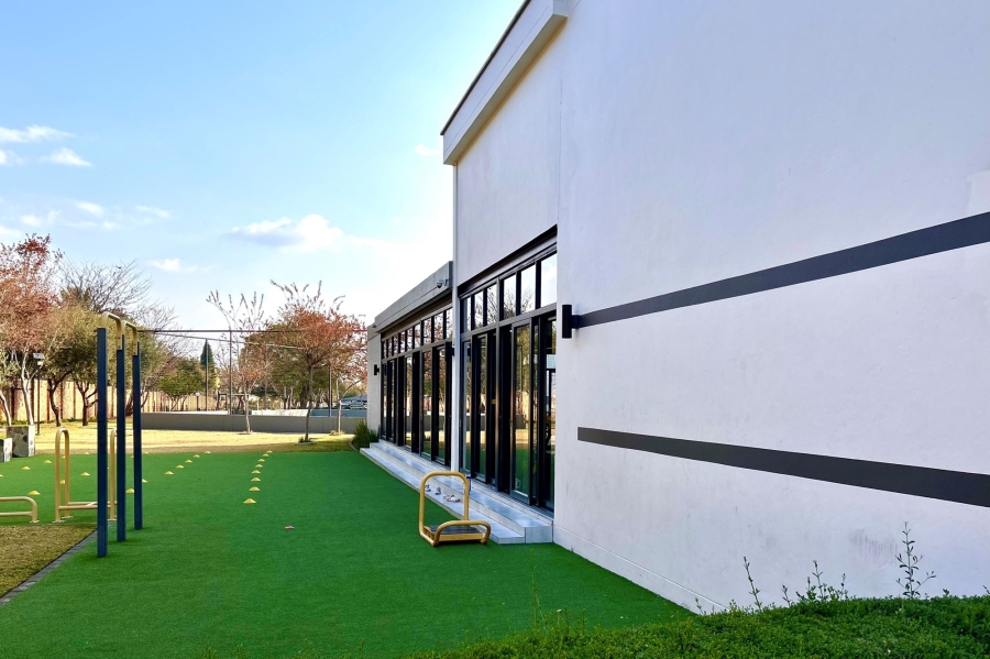 3 Bedroom Property for Sale in Crowthorne AH Gauteng