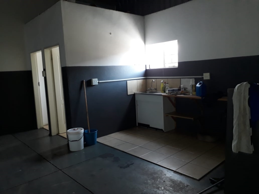 To Let commercial Property for Rent in Duncanville Gauteng
