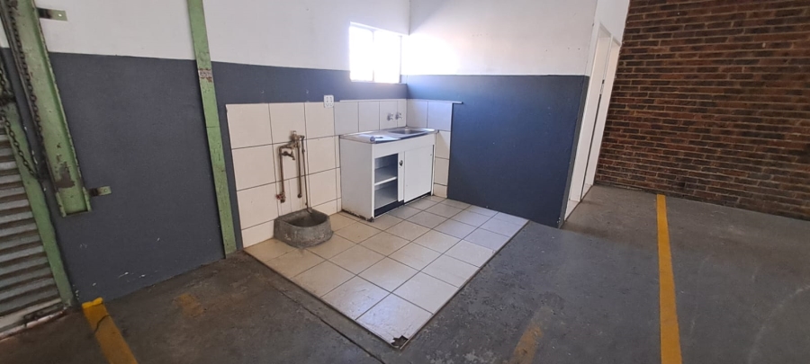 To Let commercial Property for Rent in Duncanville Gauteng