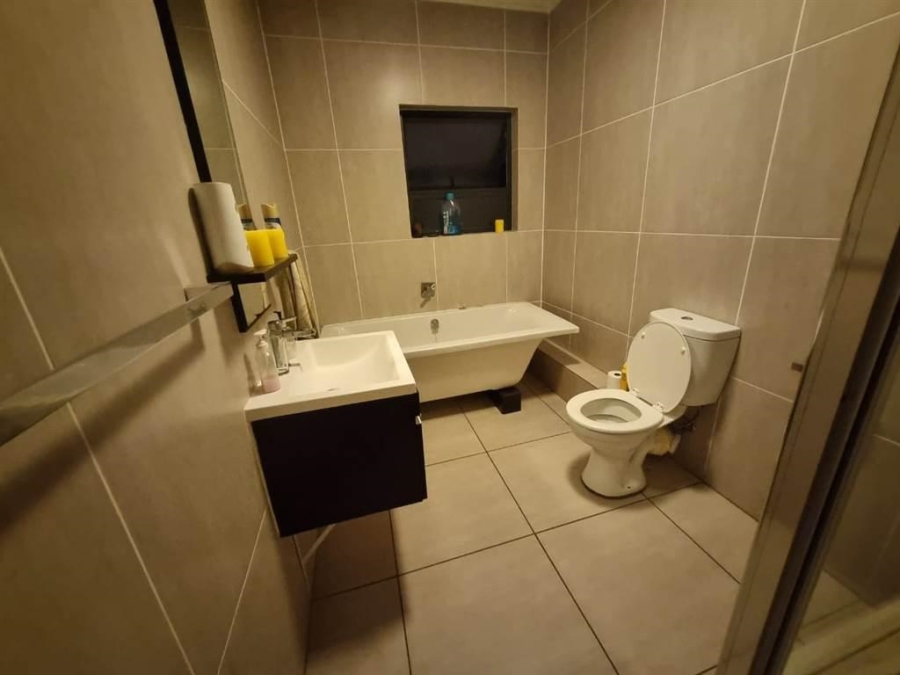 To Let 2 Bedroom Property for Rent in Greenstone Hill Gauteng