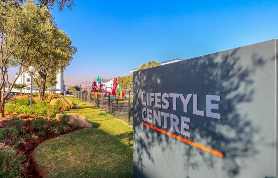 To Let 2 Bedroom Property for Rent in Greenstone Hill Gauteng
