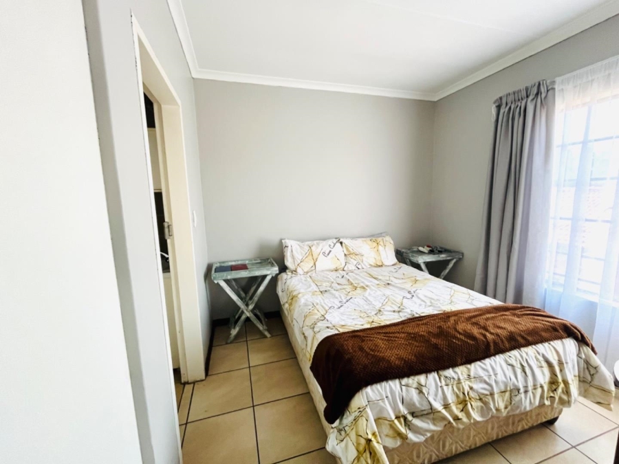 2 Bedroom Property for Sale in Meyerton Central Gauteng