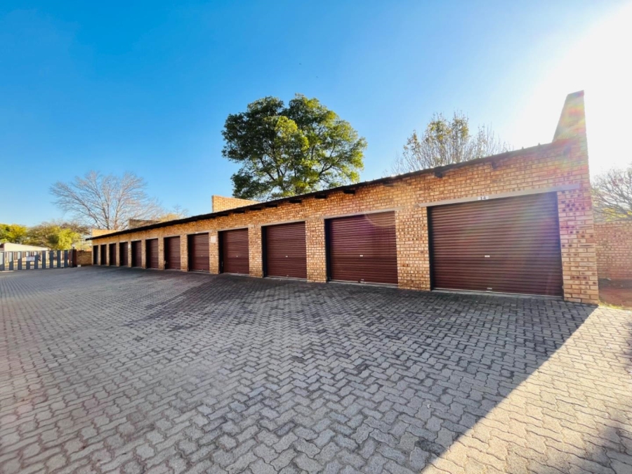 2 Bedroom Property for Sale in Meyerton Central Gauteng