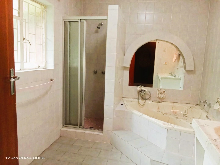 5 Bedroom Property for Sale in Ferryvale Gauteng