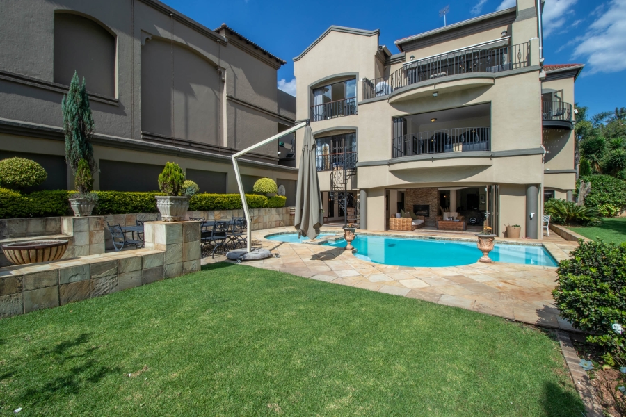 5 Bedroom Property for Sale in Waterkloof Gauteng