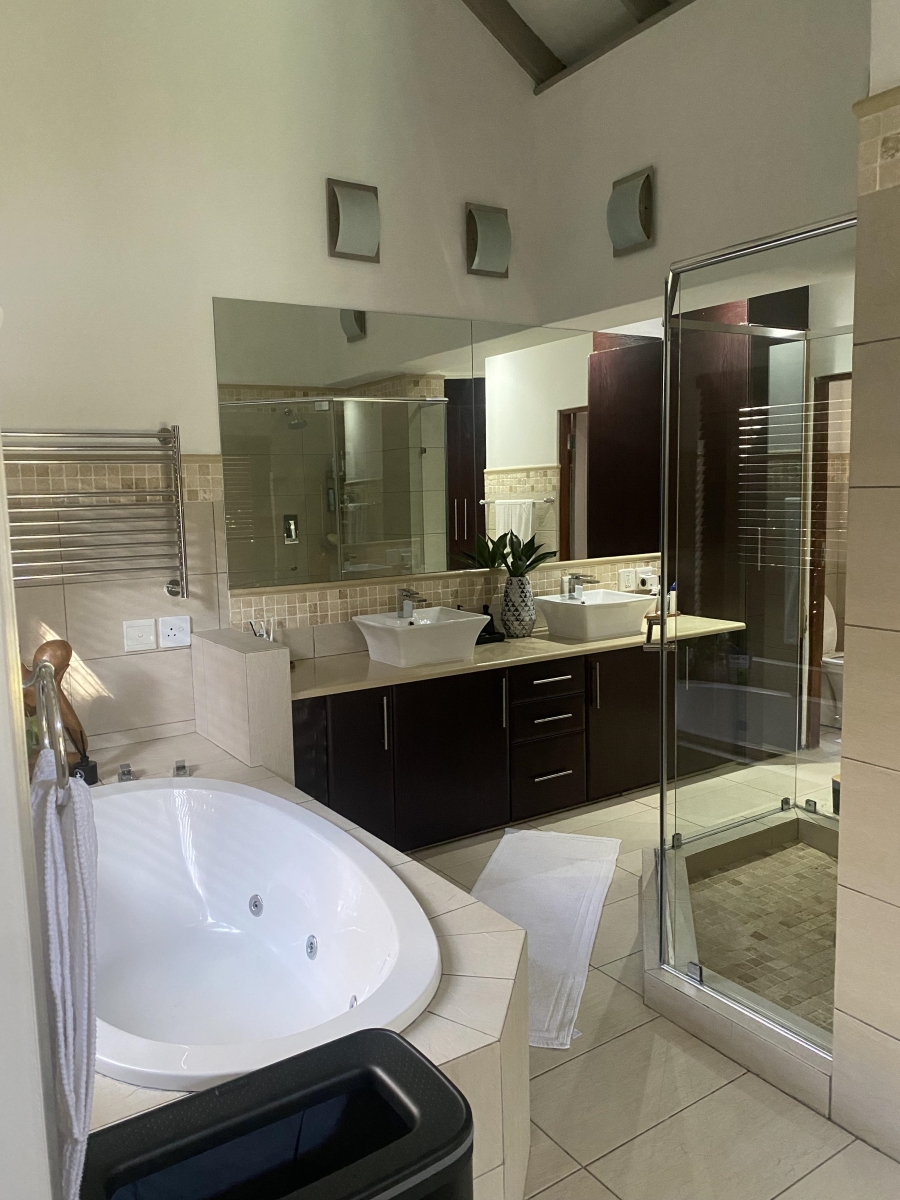 To Let 3 Bedroom Property for Rent in Bryanston Gauteng