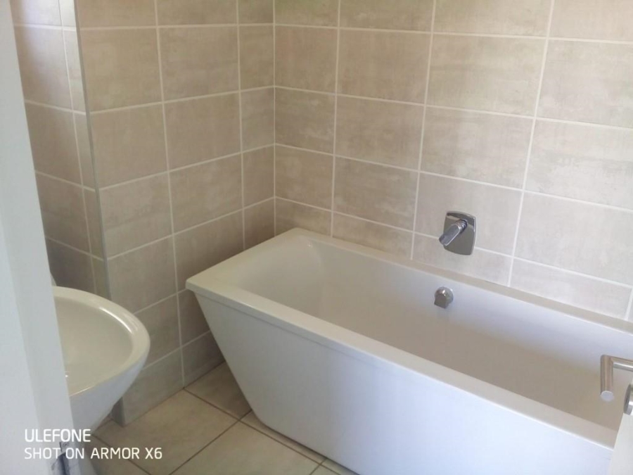 To Let 1 Bedroom Property for Rent in Savannah Country Estate Gauteng
