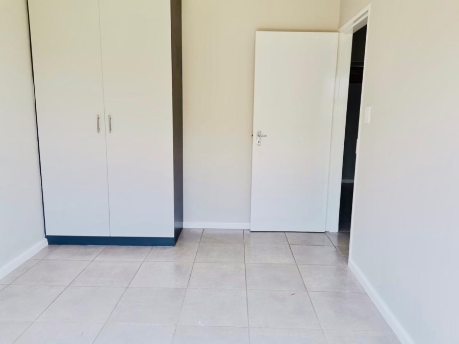 2 Bedroom Property for Sale in Kenleaf Gauteng