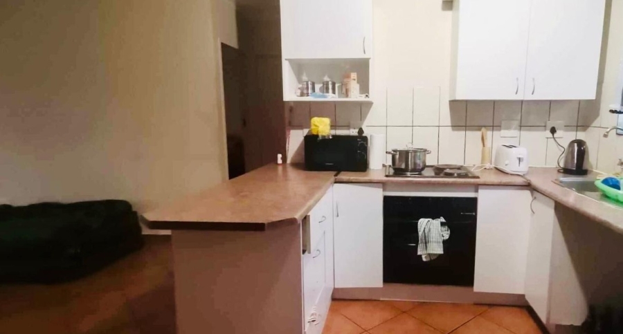 2 Bedroom Property for Sale in Rensburg Gauteng