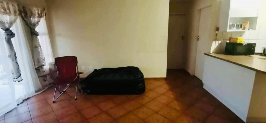 2 Bedroom Property for Sale in Rensburg Gauteng