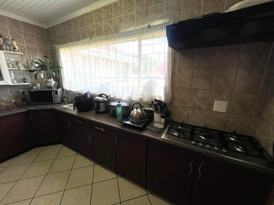 4 Bedroom Property for Sale in Three Rivers East Gauteng