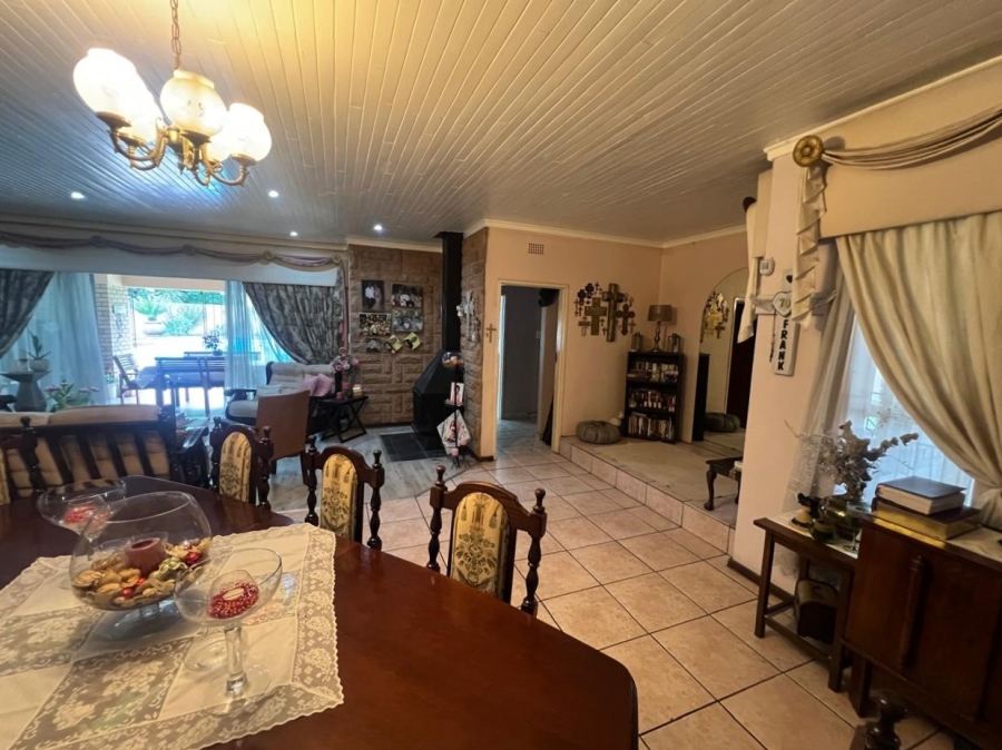 4 Bedroom Property for Sale in Three Rivers East Gauteng