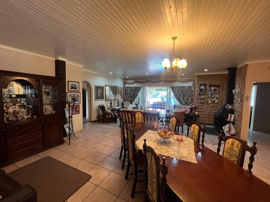 4 Bedroom Property for Sale in Three Rivers East Gauteng