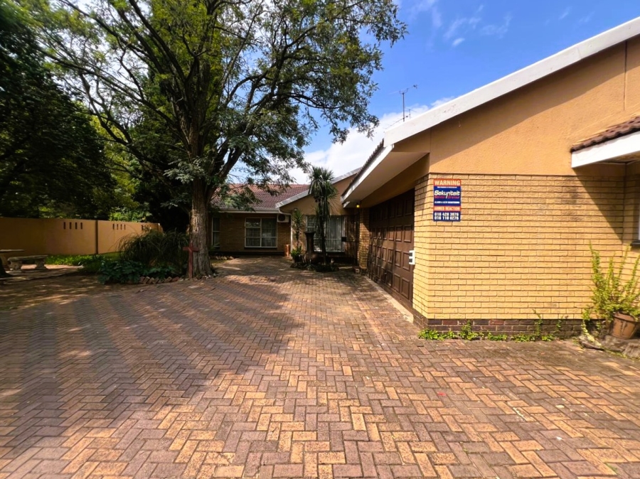 4 Bedroom Property for Sale in Three Rivers East Gauteng