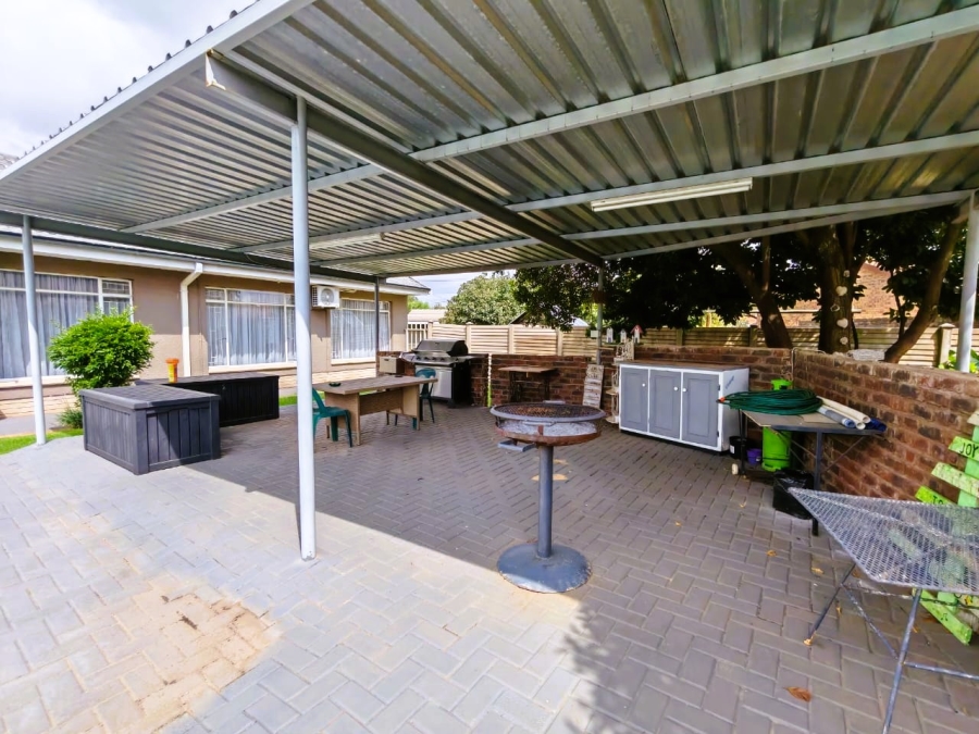 3 Bedroom Property for Sale in Three Rivers East Gauteng
