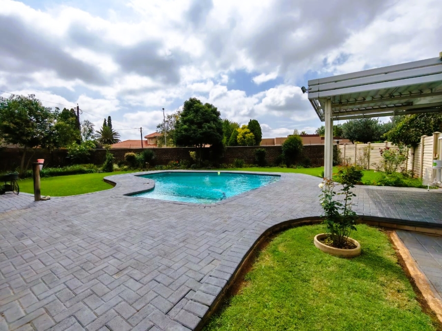 3 Bedroom Property for Sale in Three Rivers East Gauteng