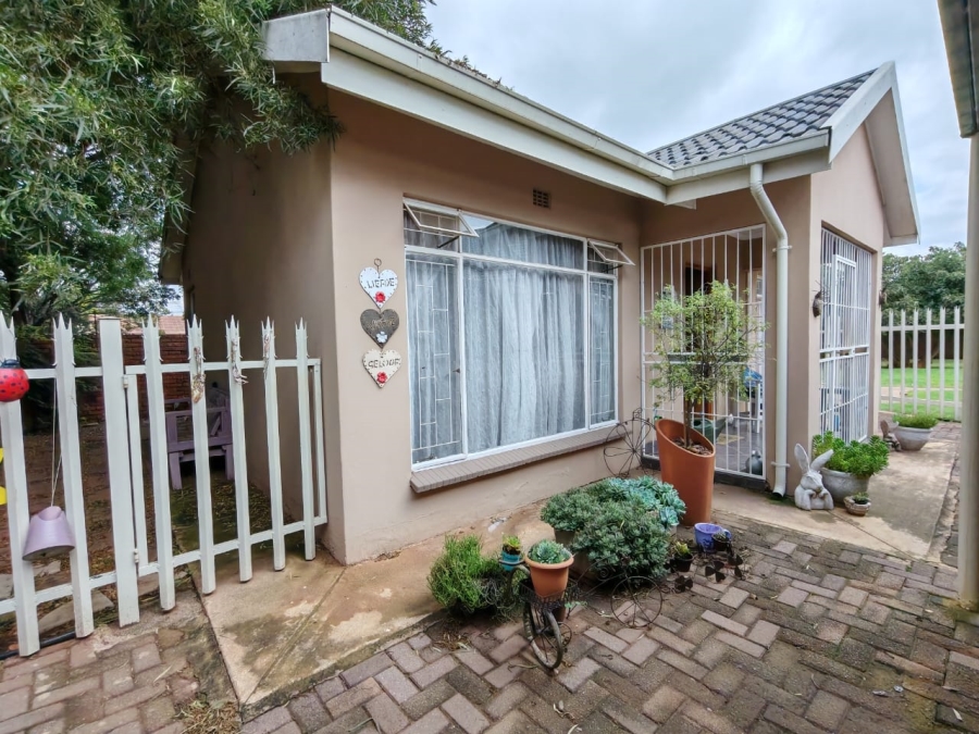 3 Bedroom Property for Sale in Three Rivers East Gauteng