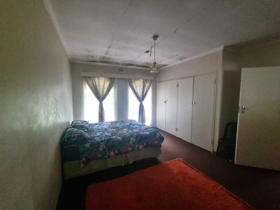 3 Bedroom Property for Sale in Unitas Park Gauteng