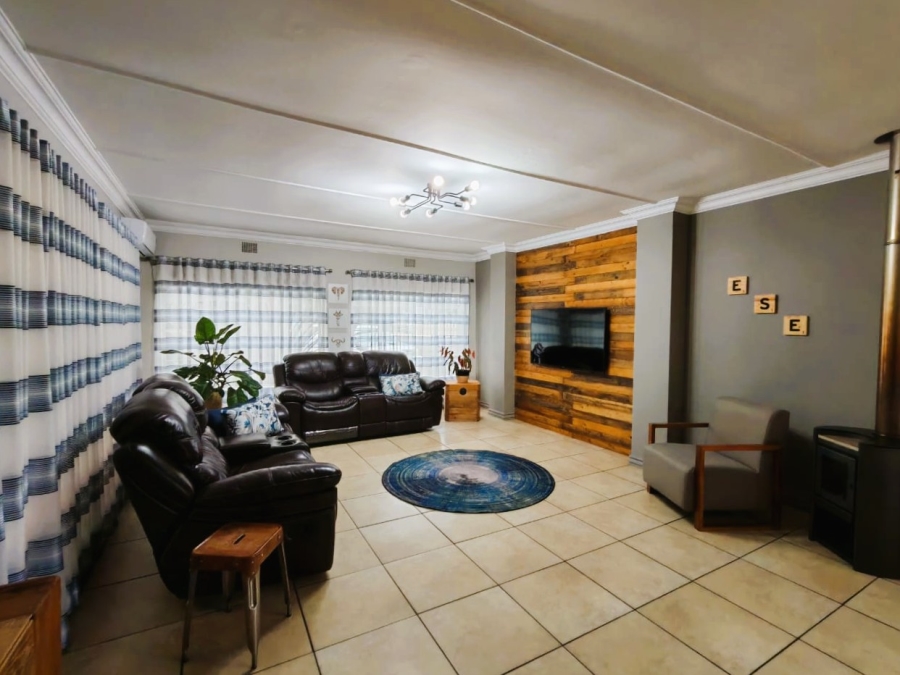 4 Bedroom Property for Sale in Arcon Park Gauteng