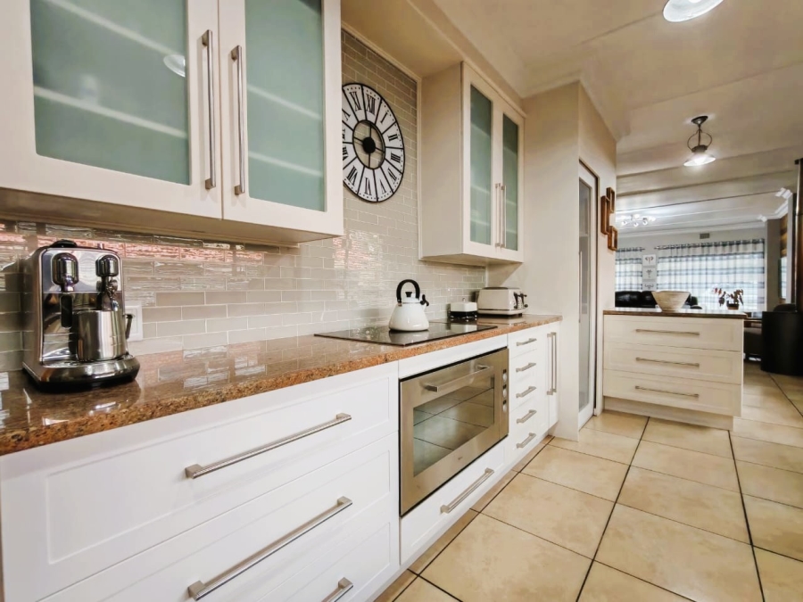 4 Bedroom Property for Sale in Arcon Park Gauteng