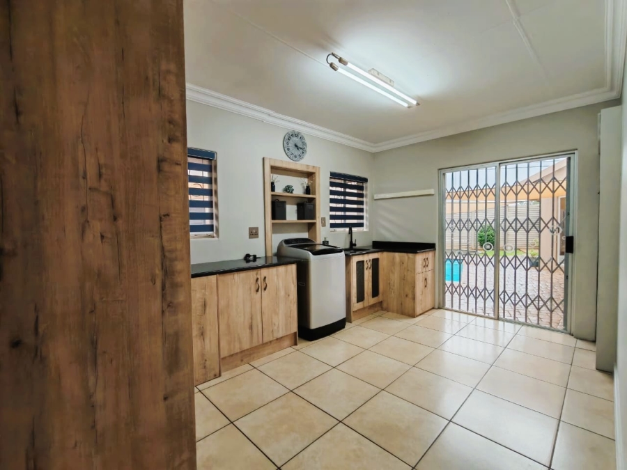4 Bedroom Property for Sale in Arcon Park Gauteng