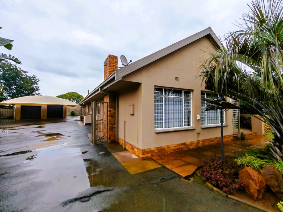 4 Bedroom Property for Sale in Arcon Park Gauteng