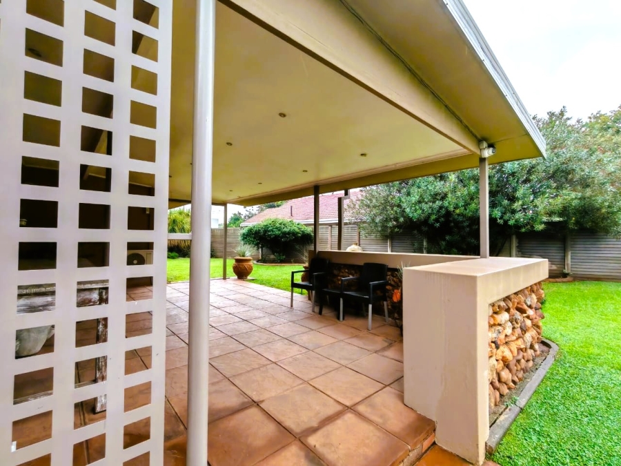 4 Bedroom Property for Sale in Arcon Park Gauteng