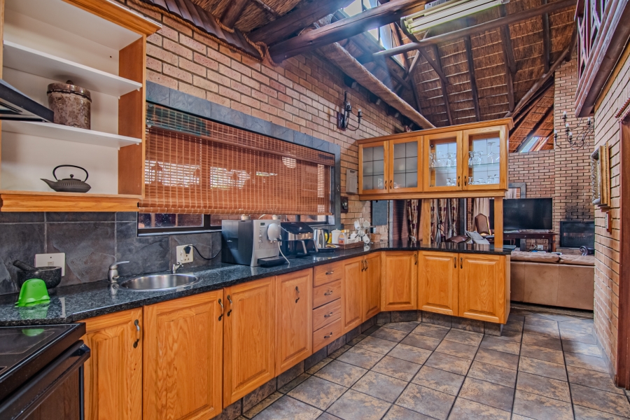 3 Bedroom Property for Sale in Glenvista Gauteng